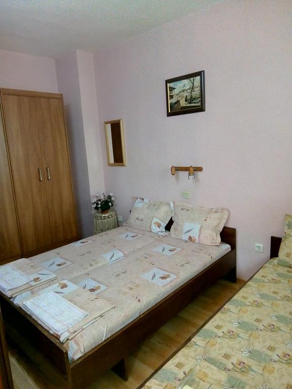 Апартамент Панорамна Гледка Tryavna Luaran gambar